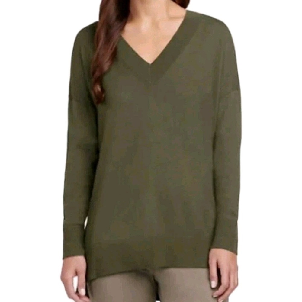 Matty M V-Neck Sweater With Side Slits Women's Size M Color Olive Green Pullover